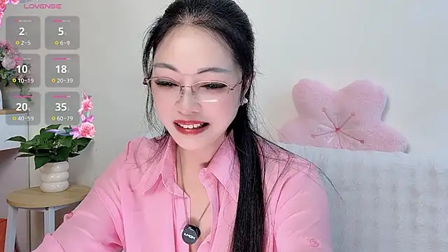 Snapshot of Hua_Hua_0 chatting on 09/14/25, 06:12 Hua Hua 0 online show from 09/14/25, 06:12