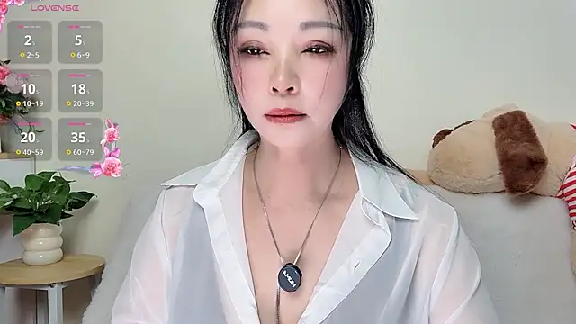 Snapshot of Hua_Hua_0 chatting on 09/24/25, 01:31 Hua Hua 0 online show from 09/24/25, 01:31