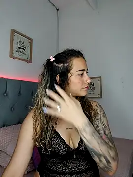 Miss-Melina online show from 10/26/25, 09:31