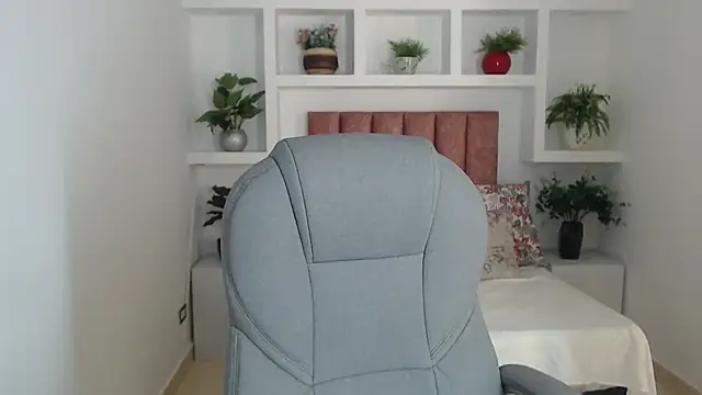 SarayVega  online show from 11/13/25, 07:24