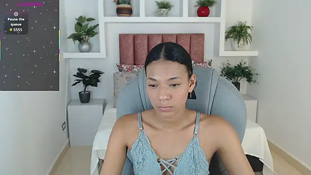 SarayVega  online show from 11/14/25, 07:34