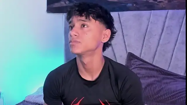 Snapshot of ZYZZ1312 chatting on 11/14/25, 03:22 ZYZZ1312 online show from 11/14/25, 03:22