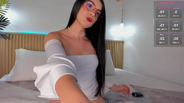 Sarita  Gomez online show from 11/10/25, 04:55