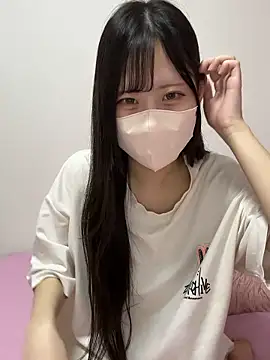 Snapshot of noa_uxu chatting on 10/08/25, 10:13 noa uxu online show from 10/08/25, 10:13