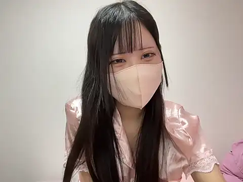 Snapshot of noa_uxu chatting on 11/13/25, 04:11 noa uxu online show from 11/13/25, 04:11