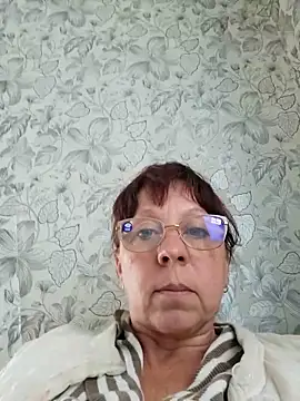 Snapshot of Edel33x chatting on 10/02/25, 01:29 Edel33x online show from 10/02/25, 01:29