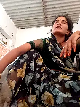 Snapshot of Kiran12xxx chatting on 10/13/25, 07:08 Kiran12xxx online show from 10/13/25, 07:08