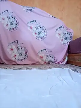 Snapshot of armanisexy chatting on 09/18/25, 01:02 armanisexy online show from 09/18/25, 01:02