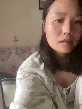 Snapshot of Mier-cn chatting on 09/19/25, 01:29 Mier-cn online show from 09/19/25, 01:29