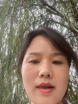 Snapshot of Mier-cn chatting on 10/01/25, 04:29 Mier-cn online show from 10/01/25, 04:29