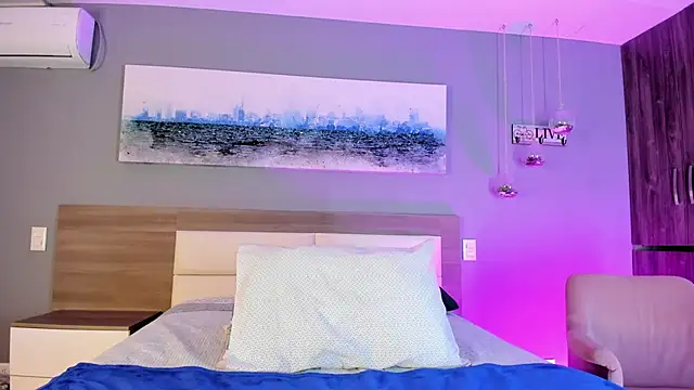 Snapshot of _Ashly_77 chatting on 10/22/25, 07:02 Ashly 77 online show from 10/22/25, 07:02