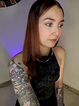 Isis-Blaze online show from 10/14/25, 08:31