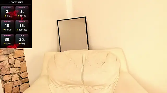 NinaCollinss1 online show from 10/31/25, 05:47