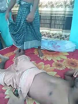 Snapshot of soft_drinks chatting on 10/13/25, 10:15 soft drinks online show from 10/13/25, 10:15