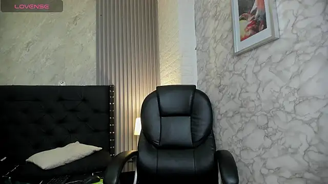 alicy  torres online show from 10/21/25, 12:17