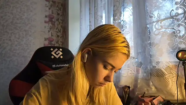 Witching Moon online show from 10/29/25, 07:54