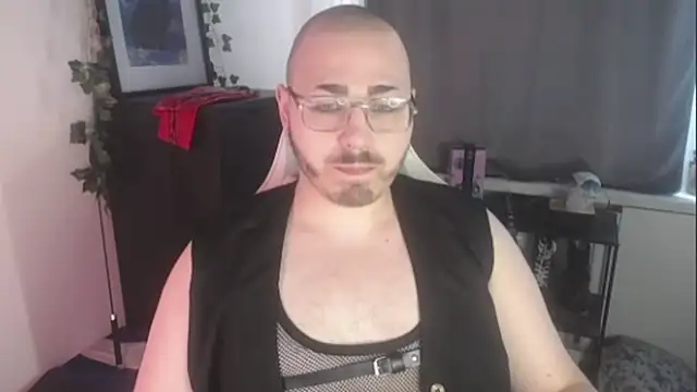 Snapshot of FabianKinky chatting on 09/11/25, 03:34 FabianKinky online show from 09/11/25, 03:34