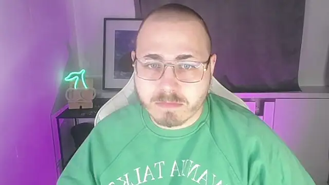 Snapshot of FabianKinky chatting on 09/29/25, 04:56 FabianKinky online show from 09/29/25, 04:56