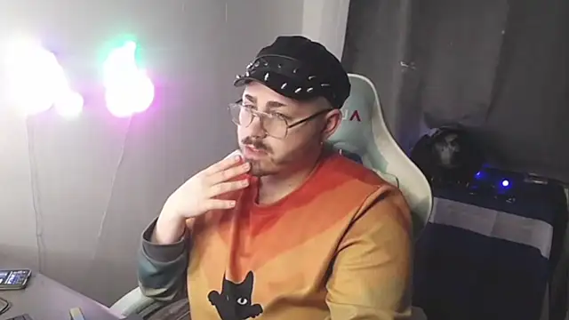 FabianKinky online show from 10/13/25, 04:18