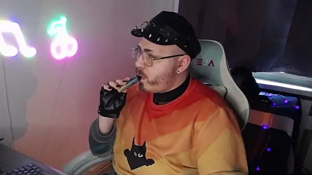 FabianKinky online show from 10/17/25, 08:28