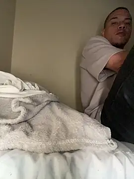 AlphaMasterXxx online show from 10/17/25, 11:57