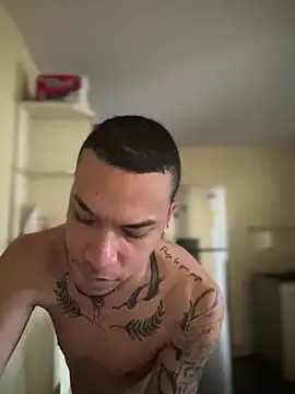 AlphaMasterXxx online show from 10/26/25, 12:55