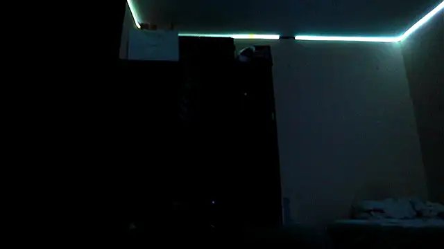 AlphaMasterXxx online show from 10/27/25, 03:43