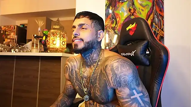 logan hugh8 online show from 09/28/25, 02:06