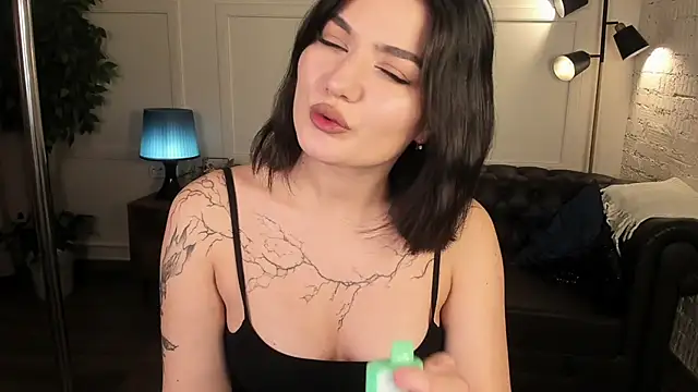 Dark Moni online show from 10/14/25, 03:07