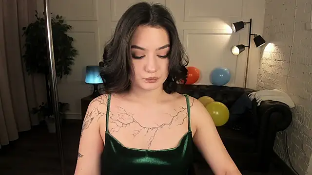 Dark Moni online show from 10/15/25, 02:33