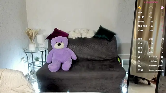 your charm  online show from 09/30/25, 02:16