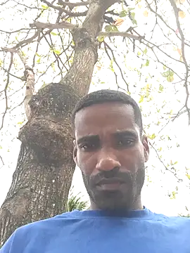 Snapshot of negrobrazil92 chatting on 09/12/25, 03:23 negrobrazil92 online show from 09/12/25, 03:23