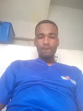 Snapshot of negrobrazil92 chatting on 10/27/25, 11:25 negrobrazil92 online show from 10/27/25, 11:25