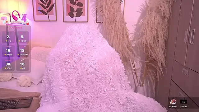 Snapshot of Emyroberts chatting on 09/12/25, 03:28 Emyroberts online show from 09/12/25, 03:28