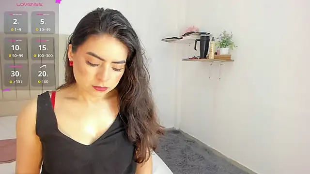 Snapshot of sashaa_petit chatting on 09/16/25, 11:33 sashaa petit online show from 09/16/25, 11:33
