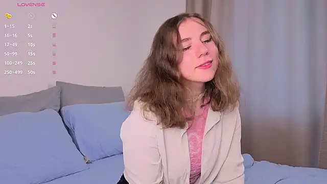Snapshot of JoanMurphy chatting on 09/14/25, 10:14 JoanMurphy online show from 09/14/25, 10:14