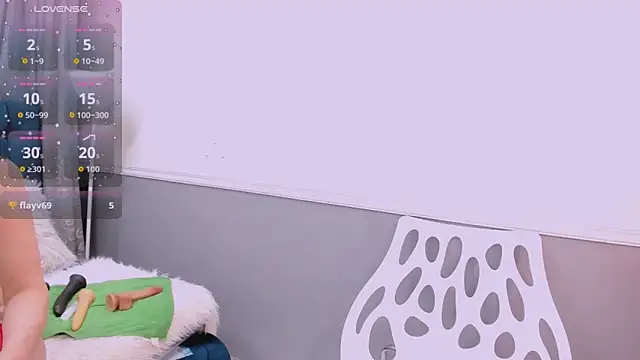 Snapshot of Oriana_Jhonson chatting on 11/08/25, 09:42 Oriana Jhonson online show from 11/08/25, 09:42