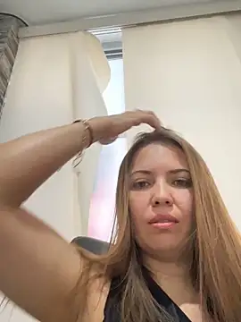 becca scotts online show from 11/08/25, 04:29