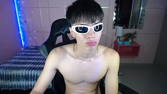 Justin gray  online show from 10/15/25, 08:53