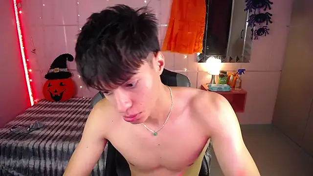 Justin gray  online show from 10/29/25, 03:03