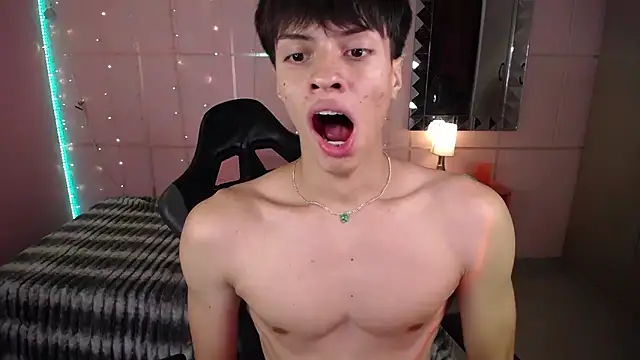 Justin gray  online show from 11/04/25, 08:41