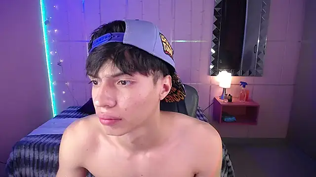 Justin gray  online show from 11/15/25, 03:08