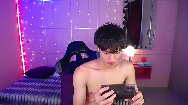 Justin gray  online show from 11/22/25, 02:16