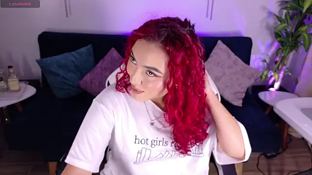 Snapshot of Silvana_Goddess chatting on 10/29/25, 12:24 Silvana Goddess online show from 10/29/25, 12:24