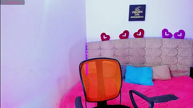 Snapshot of Lushy_sweet chatting on 11/07/25, 03:06 Lushy sweet online show from 11/07/25, 03:06