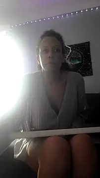 puddled wonderland online show from 11/05/25, 03:01