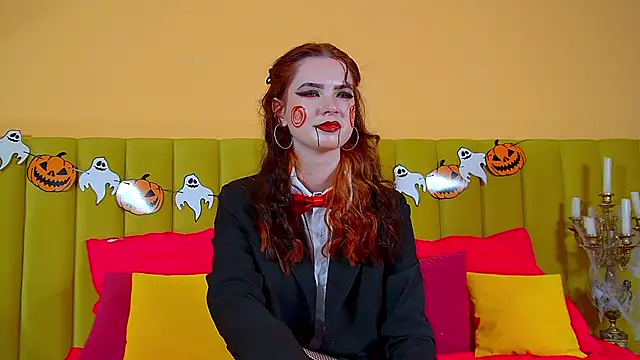 MelissaMays online show from 10/31/25, 06:42