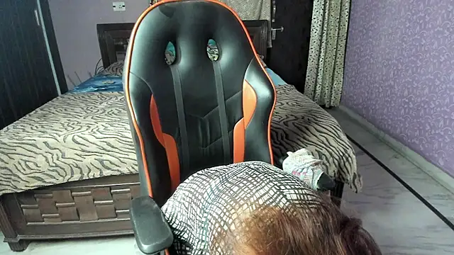 ShylaGill online show from 10/14/25, 04:52