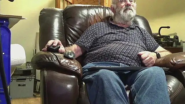 janzer13 online show from 11/11/25, 06:30