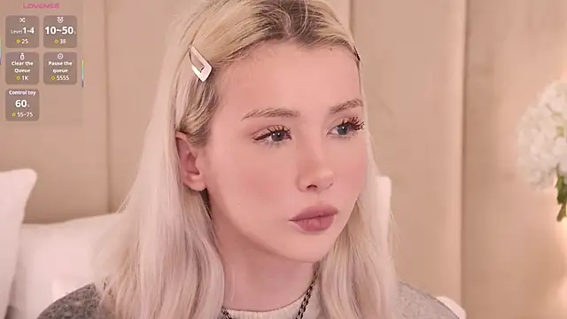 Nesolla online show from 09/26/25, 09:30